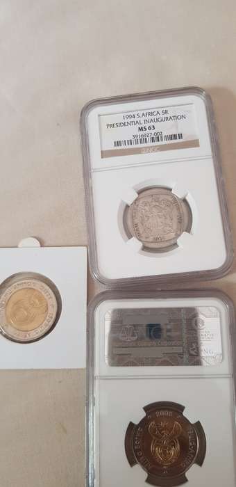 2 graded Mandela coins plus 2011 SARB 90th Anniversay R5 coin - Bid per coin to take all 3