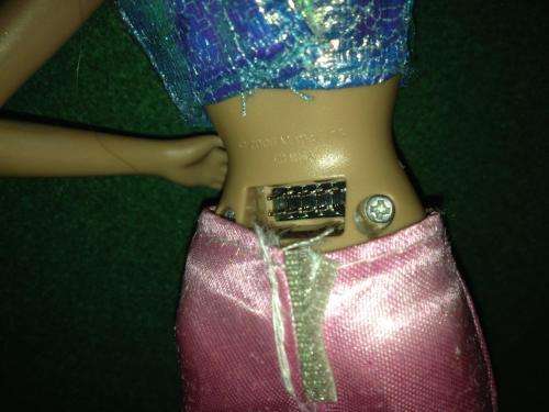 Barbie Mattel Doll 2005 - Has a Socket in her back