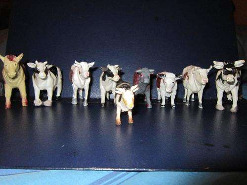Job Lot Cows rubber and plastic x 8