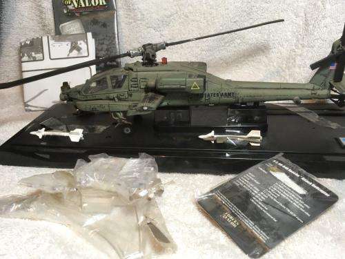 Unimax Forces of Valor - U.S. AH-64A Apache Attack Helicopter Kuwait 1991 1:48 (Boxed)