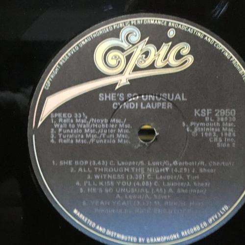 LP - Cyndi Lauper She's Unusual