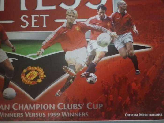 Manchester United RARE Champions Chess Set 1968 VS 1999 European Winners Boxed - Official Merchandis