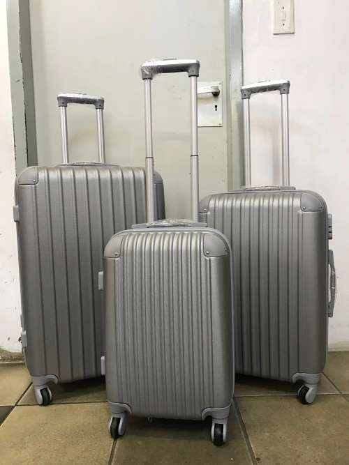 Set of 3 Suitcases Travel Trolley Luggage,ABS with Universal Wheels