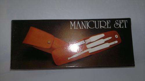 MANICURE SET FOR LADIES