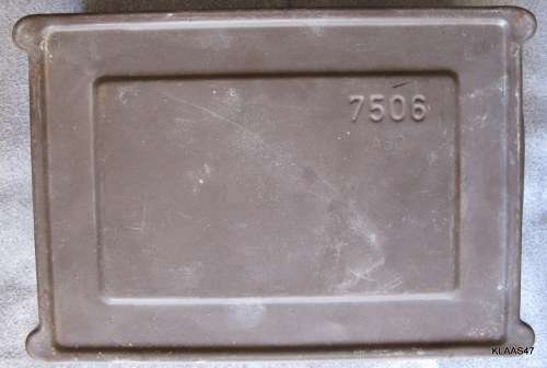 STEEL ARMY AMMO CASE 7.62 :  little bit of rust
