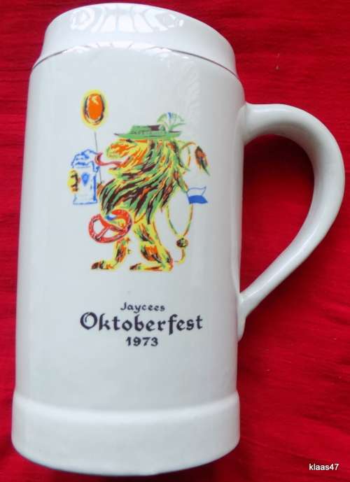 OKTOBERFEST  JAYCEES  1973 TANKARD MADE BY NORBEL POT. SALISBURY RHODESIA (WHITE)