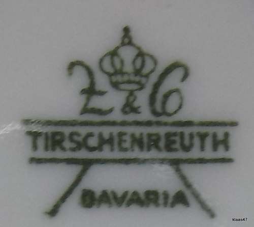 Tirschenreuth Bavaria Tea pot Onion pattern in brown