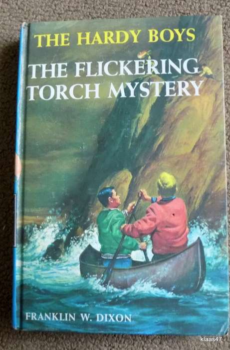 THE HARDY BOYS  THE FLICKERING  TOURH MYSTERY BY F.W DIXON  HARDCOVER 1948