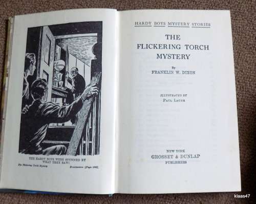 THE HARDY BOYS  THE FLICKERING  TOURH MYSTERY BY F.W DIXON  HARDCOVER 1948