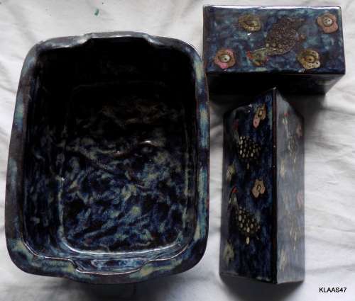 3 PIECE GUINEAFOWL DESIGN SET - 1 POT FOR BONSAI AND 2 MATCHING VASES