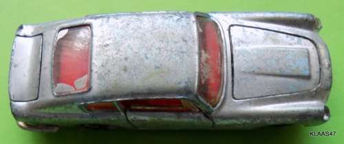 DINKY TOYS - ASTON MARTIN - MECCANO LTD - MADE IN ENGLAND -