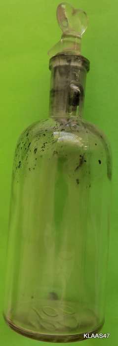 Vintage - Clear Glass Perfume /Apothecarthy Essential Oil Bottle  - Heart Shaped Stopper