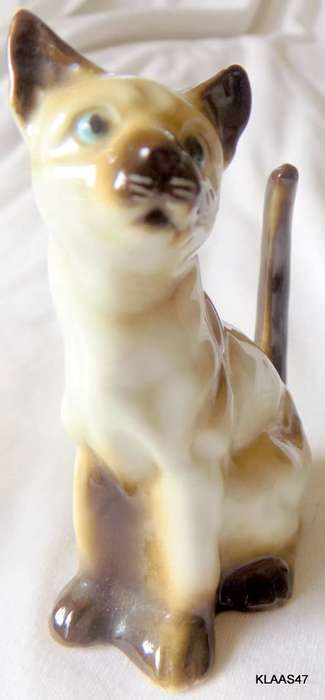 Vintage Apel Bavaria German Porcelain Cat Figurine