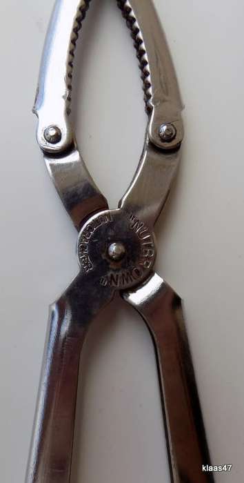 Vintage - Nutbrown - Nut Cracker - Made in England