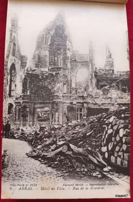 17 Post Cards - WW1 (1914-1916) - Arras:  After The Bombardement - 15 in book form 2 loose
