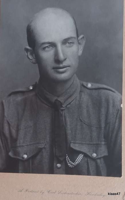 Vintage - 1940`s - Portrait by Carl Ieidenstucker, Kimberley - Photo  Board