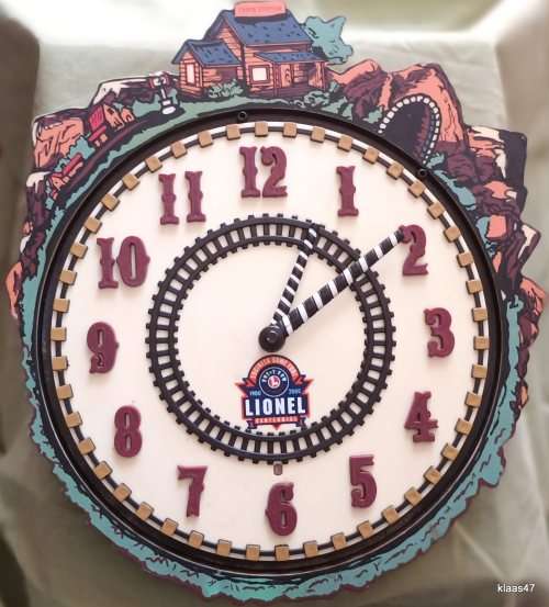 Lionel 100th Anniversary Train Clock - Not working - second hand missing