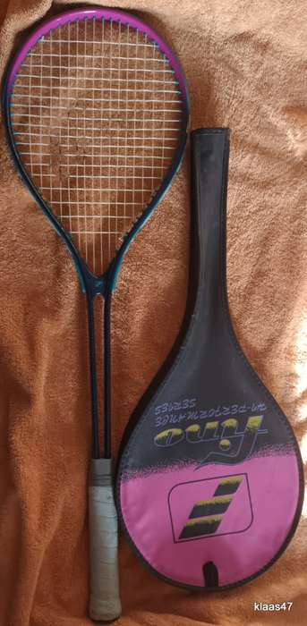 Fino (USA) Cobra - Squash Racket - With Cover