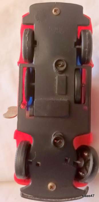 Vintage 1960`s Wind-Up Plastic Car Fire Chief F D Made in Hong Kong 7601
