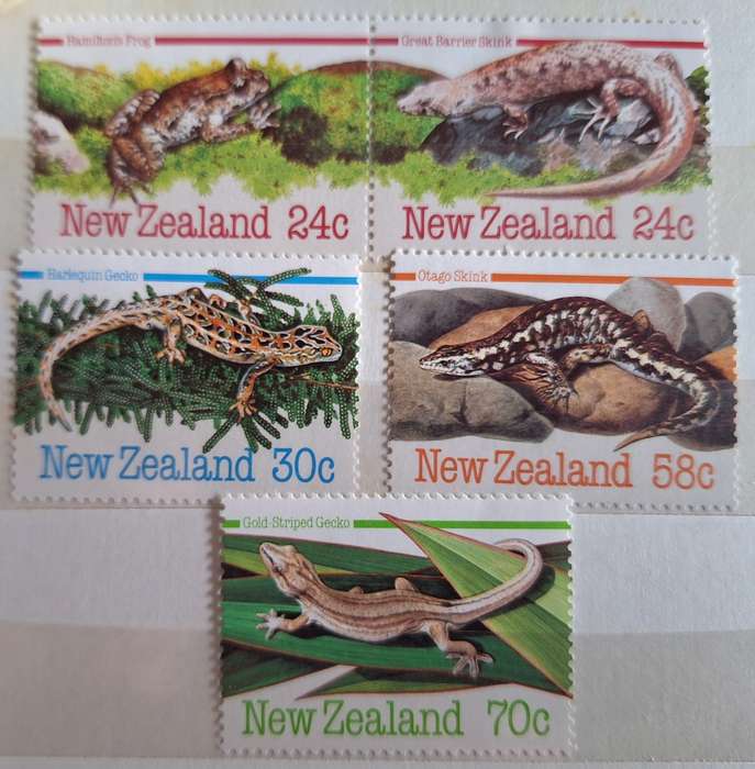 New Zealand 1984 Endangered Species Set of 5 Unused Hinged stamps