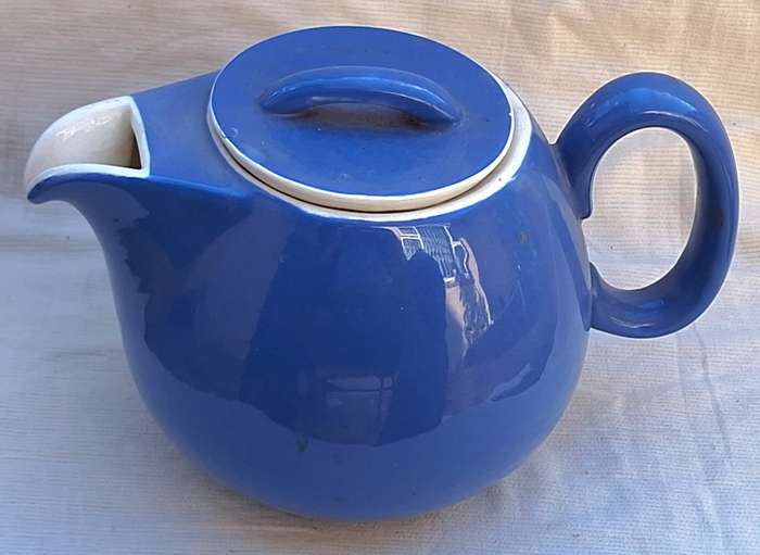 Rhodesian Railways Large Blue Tea Pot