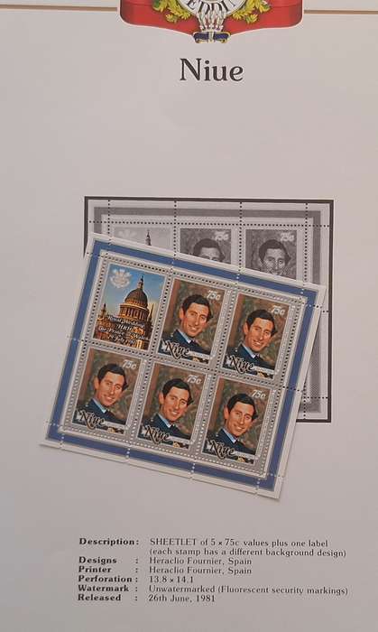Official Royal Wedding 1981 Album Page NIUE with Mint Sheetlet of 5 x 75c stamps