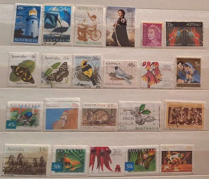 Australia Mixed Lot of 22 Used stamps