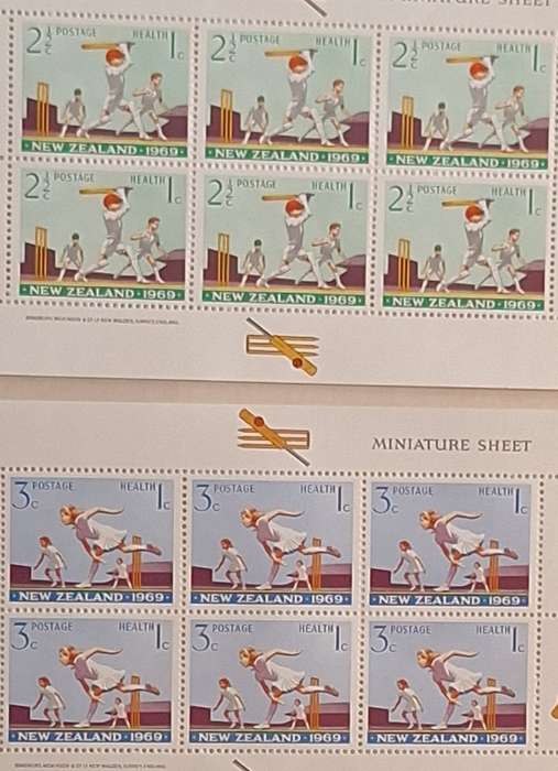New Zealand 1969 Health Issue Set of 2 Unused Hinged Miniature Sheets