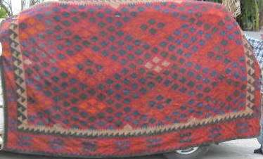 CARPET : 3m x 2m : NOTE ** SLIGHTLY SOILED, NEEDS CLEANING** FREE POSTAGE  IN SA