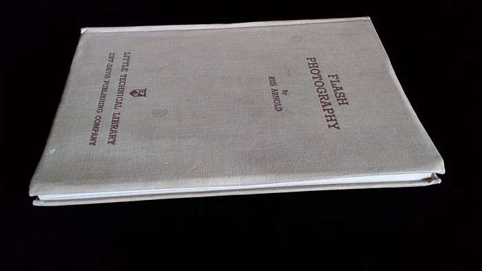 Book-1940-Flash Photography-Author Rus Arnold-110Pg