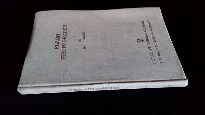 Book-1940-Flash Photography-Author Rus Arnold-110Pg