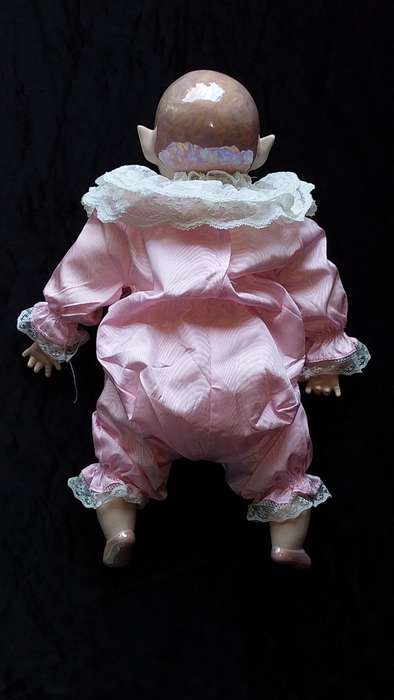 Kay McKee 1986 Pixie Doll. Pink. Very collectable Marked Bell Ceramics