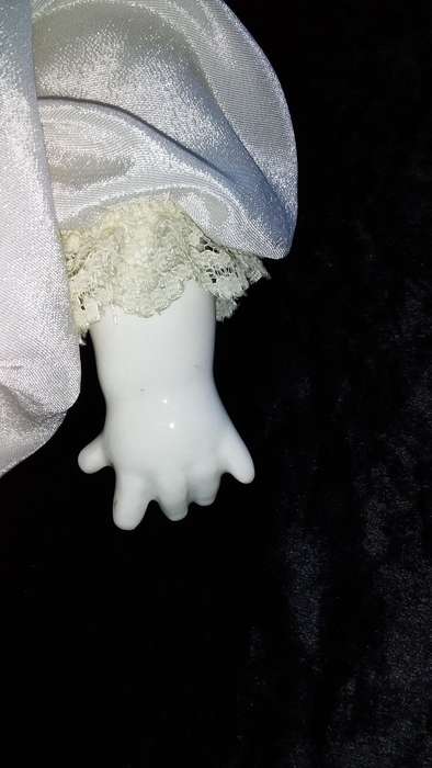 Pixie Collectors Doll - White with peach hat and shoes -Not Marked - same style as Kay Mckee dolls