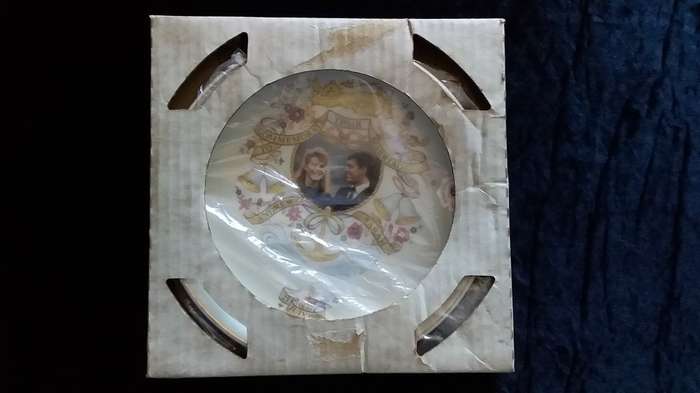 Prince William Pottery Co. England- Exclusive Edition-1986- Commemorate Their Marriage-Boxed