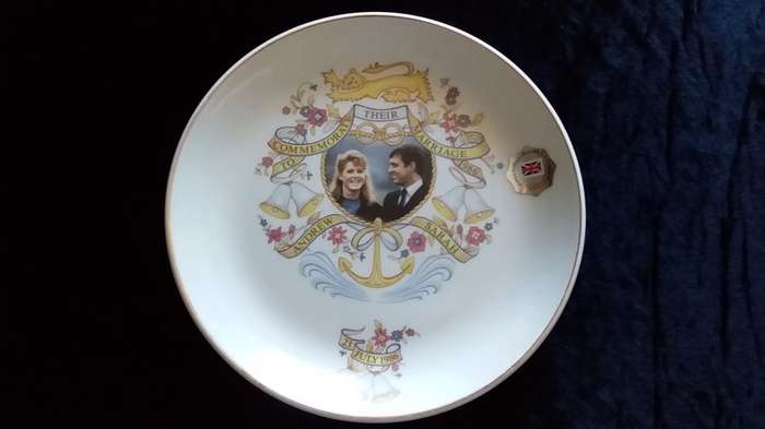 Prince William Pottery Co. England- Exclusive Edition-1986- Commemorate Their Marriage-Boxed