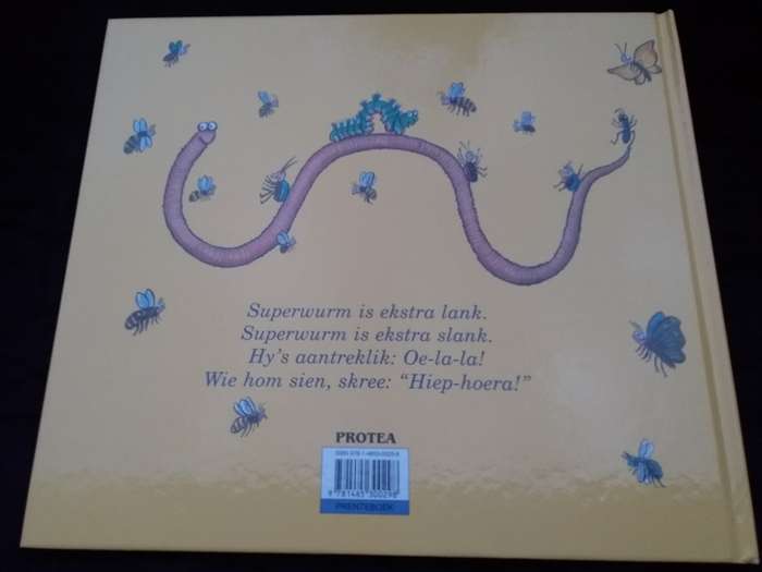 2017-Book-Superwurm-Julia Donaldson and Axel Scheffler-Excellent Condition.