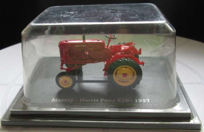 Scale Model-Tractor-Massey Harris Pony 820-1957