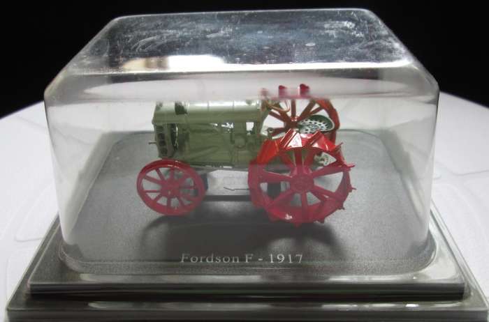 Scale Model-Tractor- Fordson F-1917