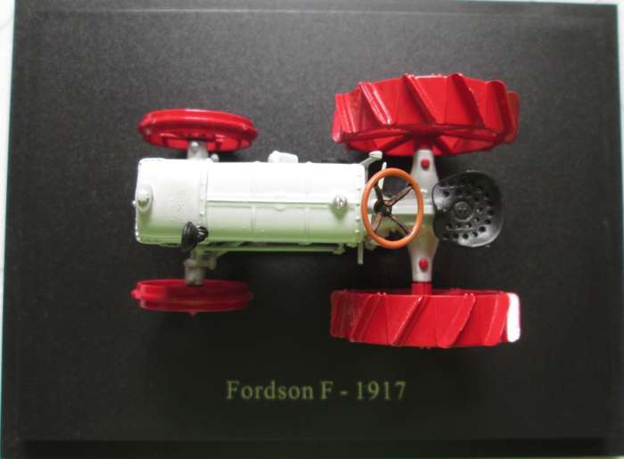 Scale Model-Tractor- Fordson F-1917