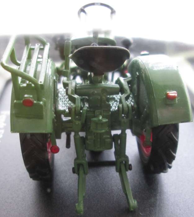 Hachette Partworks-Scale Model-Tractor-Fendt E24-1958