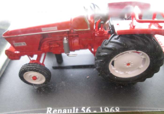 Hachette Partworks-Scale Model-Tractor-Renault 56-1968