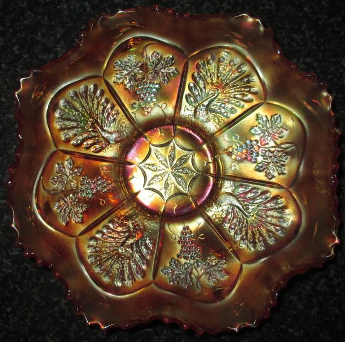 Home Decor-Carnival Glass-Bowl-Fenton USA Peacock/Grapes -Good Condition