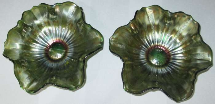 Pair of 1930s Fenton Carnival Glass Green Stippled Rays With Scale Band Footed bowl / Ruffled Hat