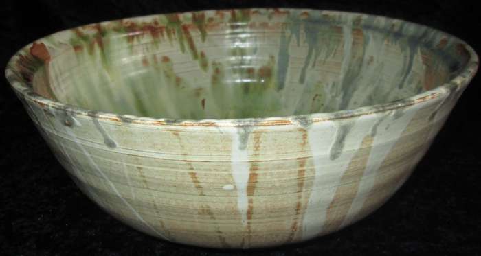 Home Decor-Kitchen Ware-Serving Ware-Colorful Fruit/Salad Bowl. Hand made pottery