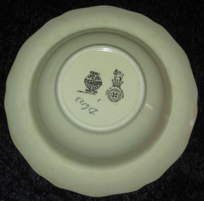 Home Decor-Wall Decor-Royal Doulton Small Bowl-The Gleaners Scenes D6123 1930`s