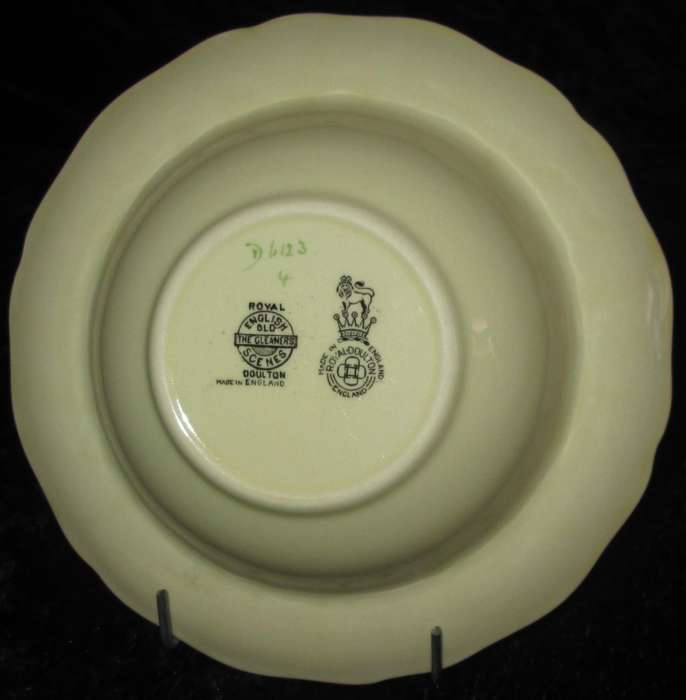 Home Decor-Wall Decor-Royal Doulton Small Bowl-The Gleaners Scenes D6123 1930`s