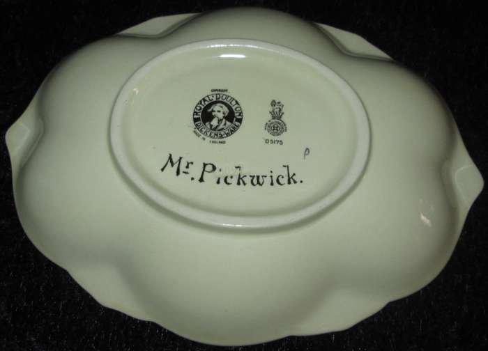 Kitchen Ware-Royal Doulton Bowl-Dickens Ware-Mr. Pickwick D5175 20cm long