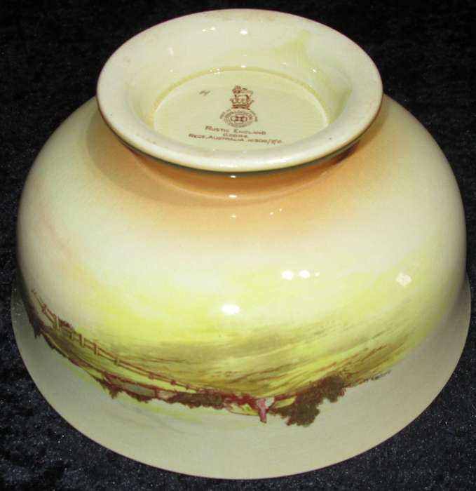 Serving Ware-Royal Doulton Footed bowl / pedestal Bowl-Rustic England-D5694/16308/7/8
