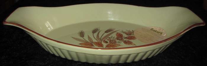Home & Living-Kitchen ware-SAKURA Stoneware Dish Made in Japan. Brand new