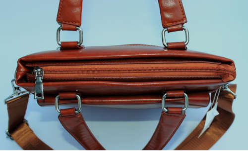 High Quality Large Capacity Messenger Bag in Brown